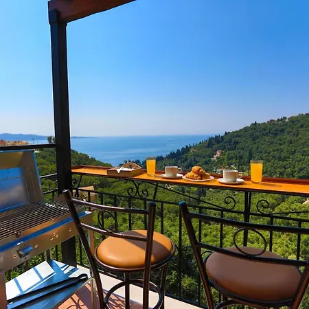 Eros Sea View Apartament *